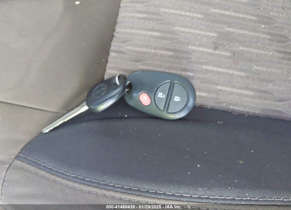 2016 TOYOTA TUNDRA VIN: 5TFUW5F1XGX525419