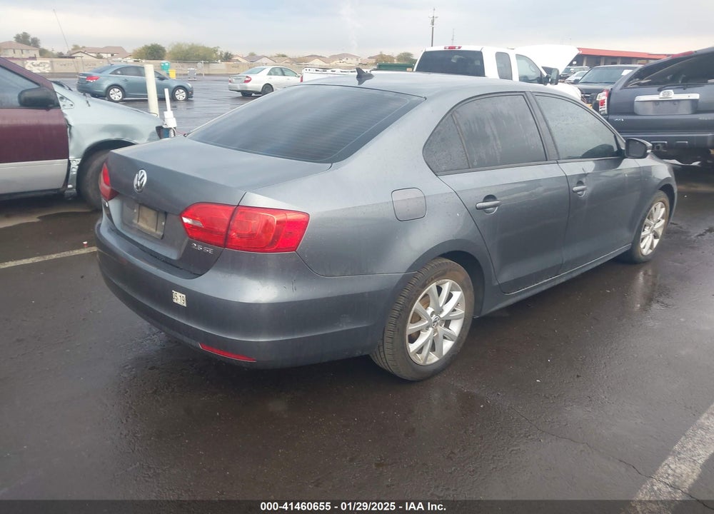 2011 VOLKSWAGEN JETTA VIN: 3VWDZ7AJ3BM013491