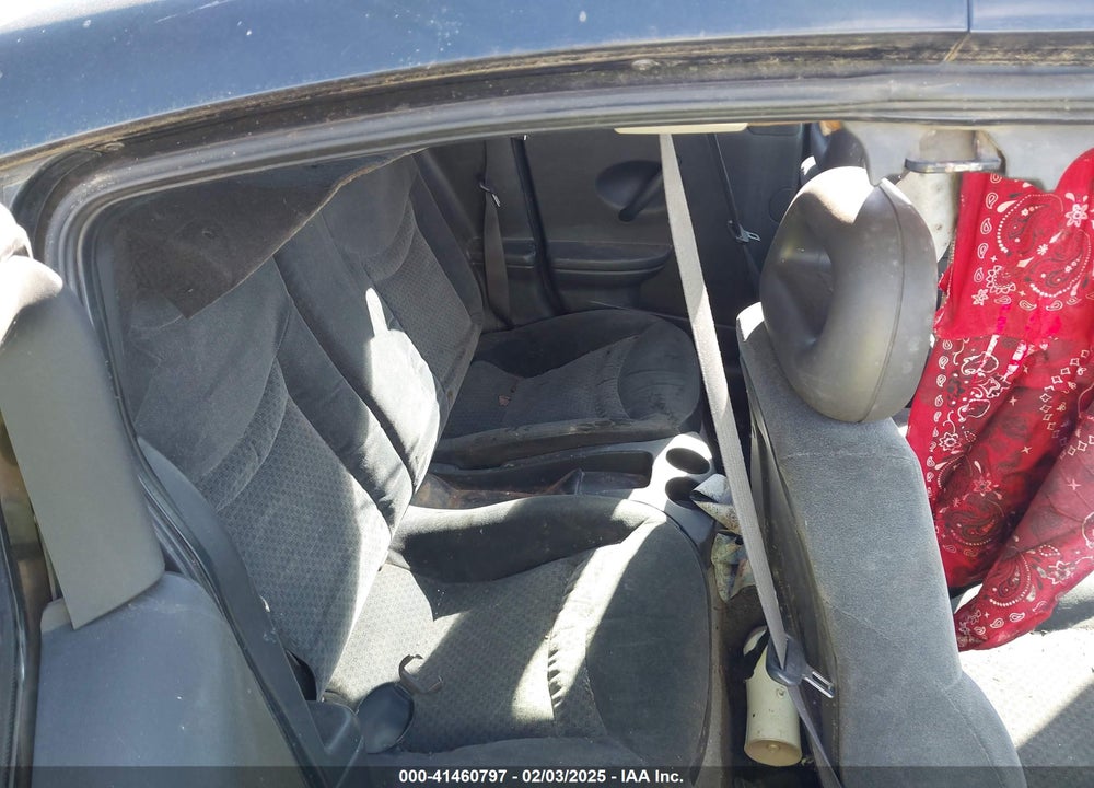 2004 SATURN ION 3 VIN: 1G8AW12F74Z103129