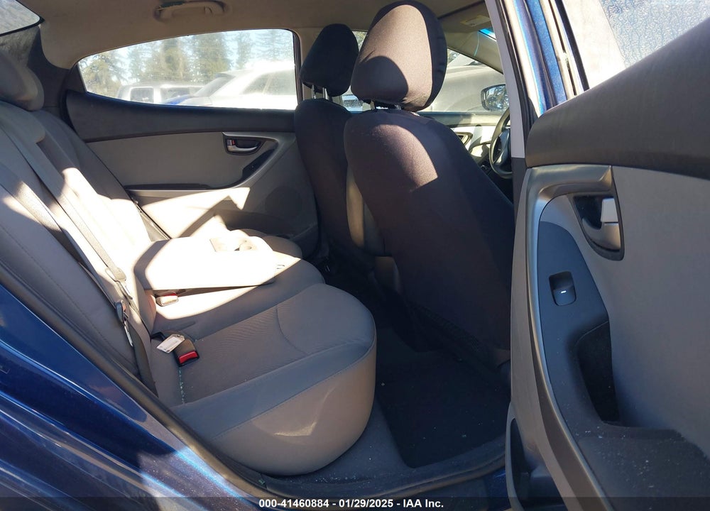 2015 HYUNDAI ELANTRA VIN: 5NPDH4AE3FH591108
