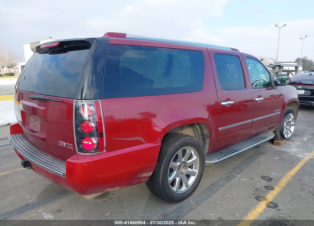 2010 GMC YUKON XL 1500 DENALI VIN: 1GKUKMEF4AR215852