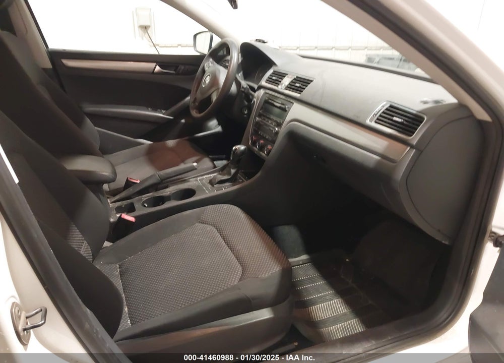 2013 VOLKSWAGEN PASSAT 2.5L S VIN: 1VWAP7A32DC081764