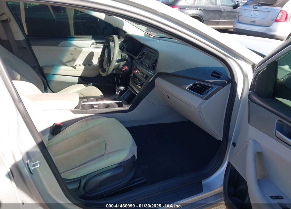 2017 HYUNDAI SONATA VIN: 5NPE24AF1HH516232