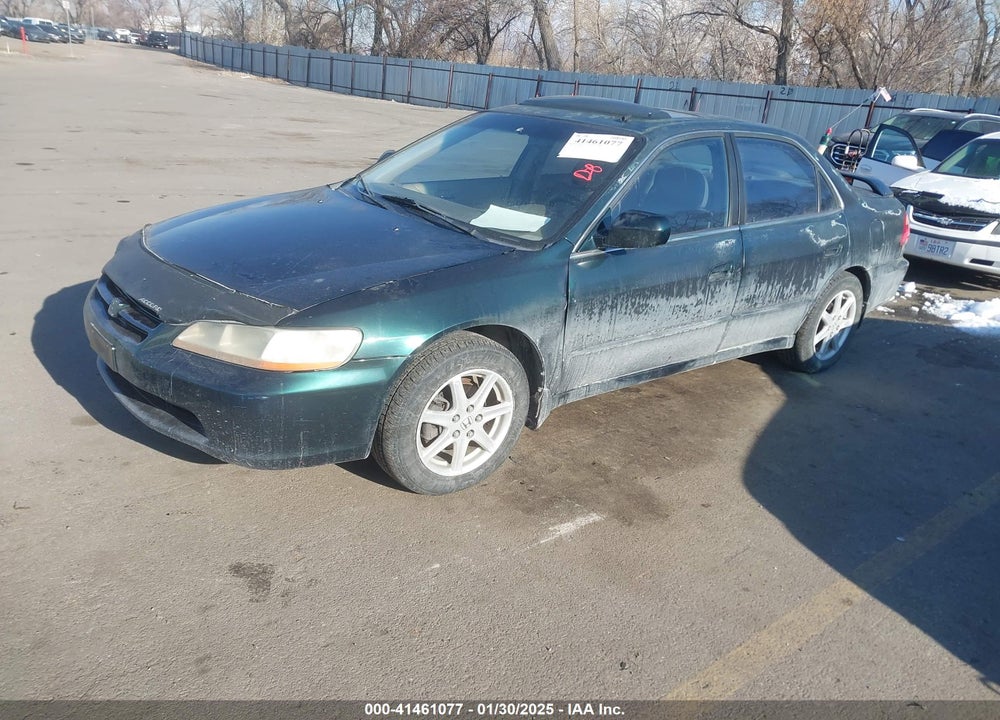 2000 HONDA ACCORD 3.0 EX VIN: 1HGCG165XYA036058