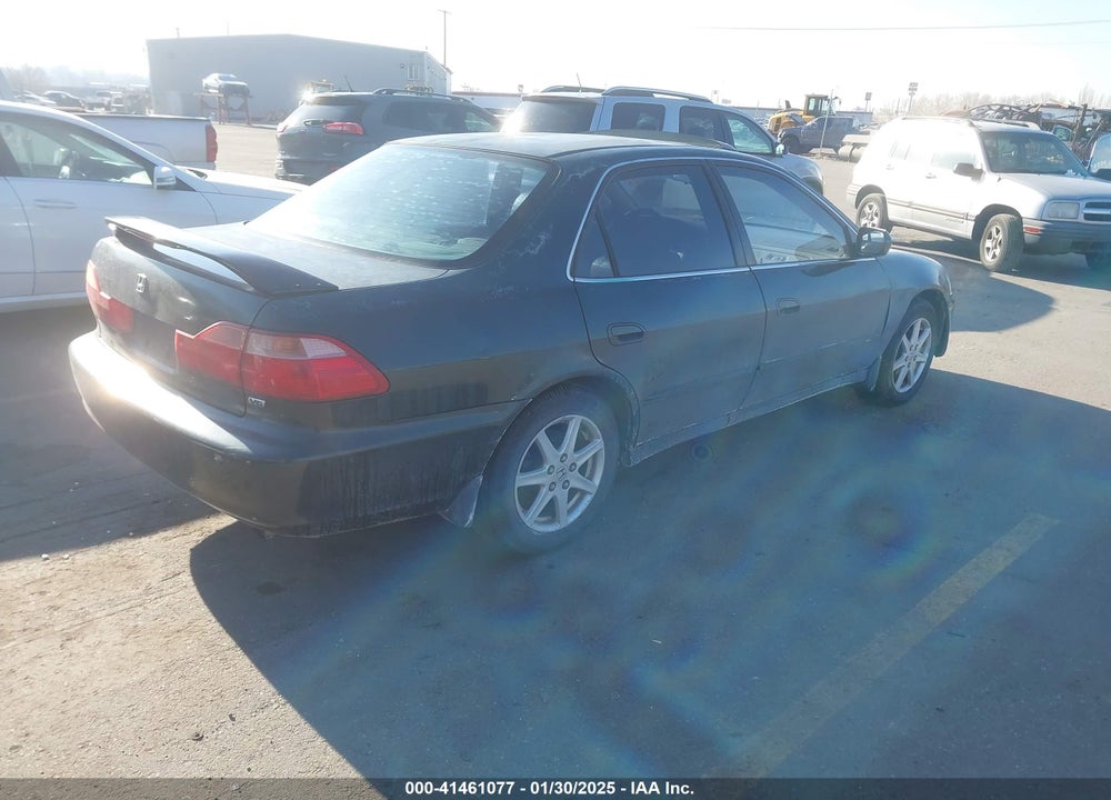 2000 HONDA ACCORD 3.0 EX VIN: 1HGCG165XYA036058