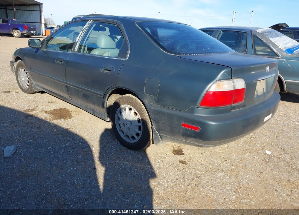 1996 HONDA ACCORD EX VIN: 1HGCD566XTA251134