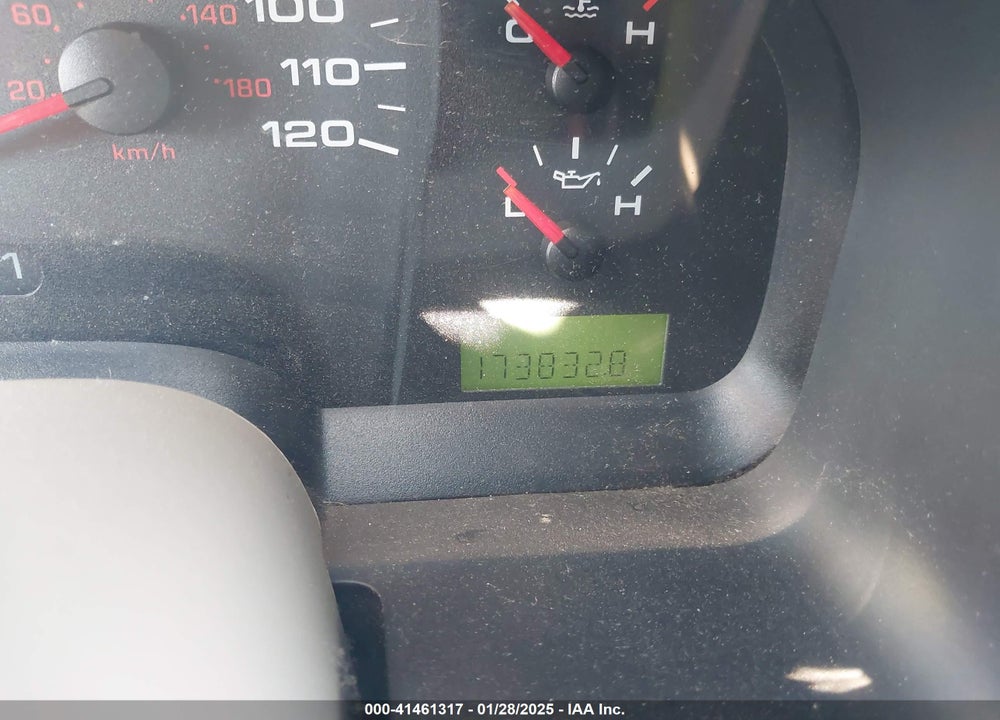 2004 FORD F-150 XLT VIN: 1FTRW12W84KC11390