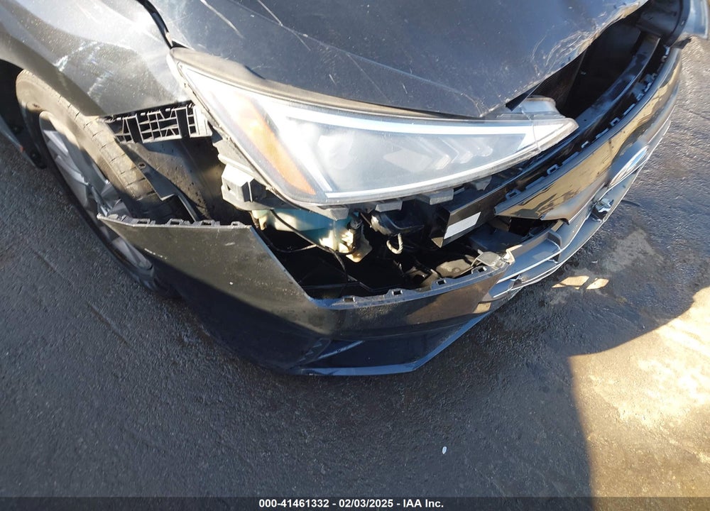 2019 HYUNDAI ELANTRA VIN: 5NPD84LF0KH439240