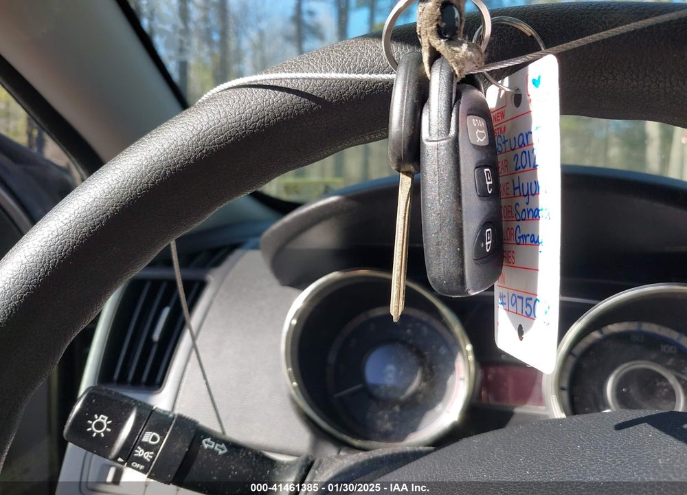 2012 HYUNDAI SONATA VIN: 5NPEB4AC2CH343027