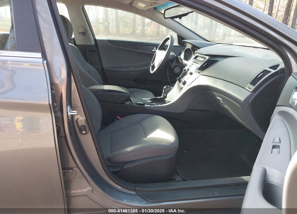 2012 HYUNDAI SONATA VIN: 5NPEB4AC2CH343027