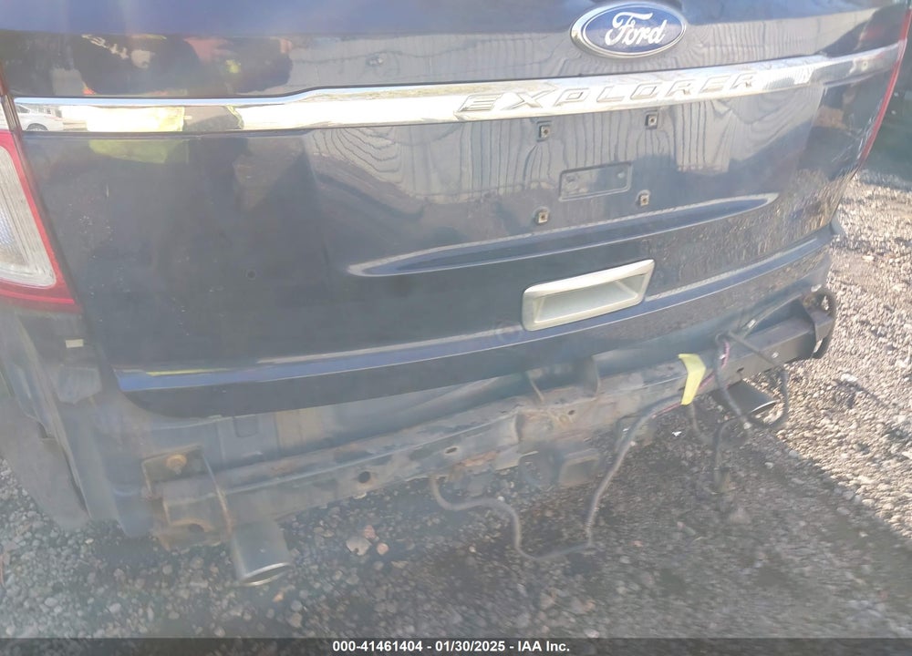 2011 FORD EXPLORER VIN: 1FMHK8B80BGA54385