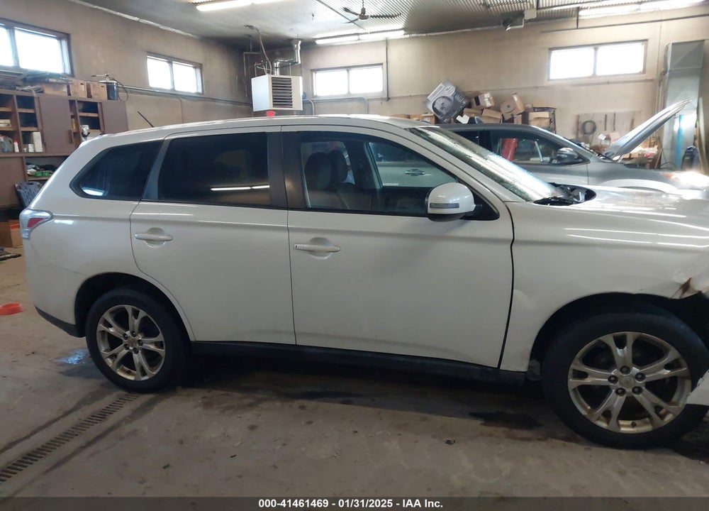 2014 MITSUBISHI OUTLANDER VIN: JA4AZ3A33EZ014539