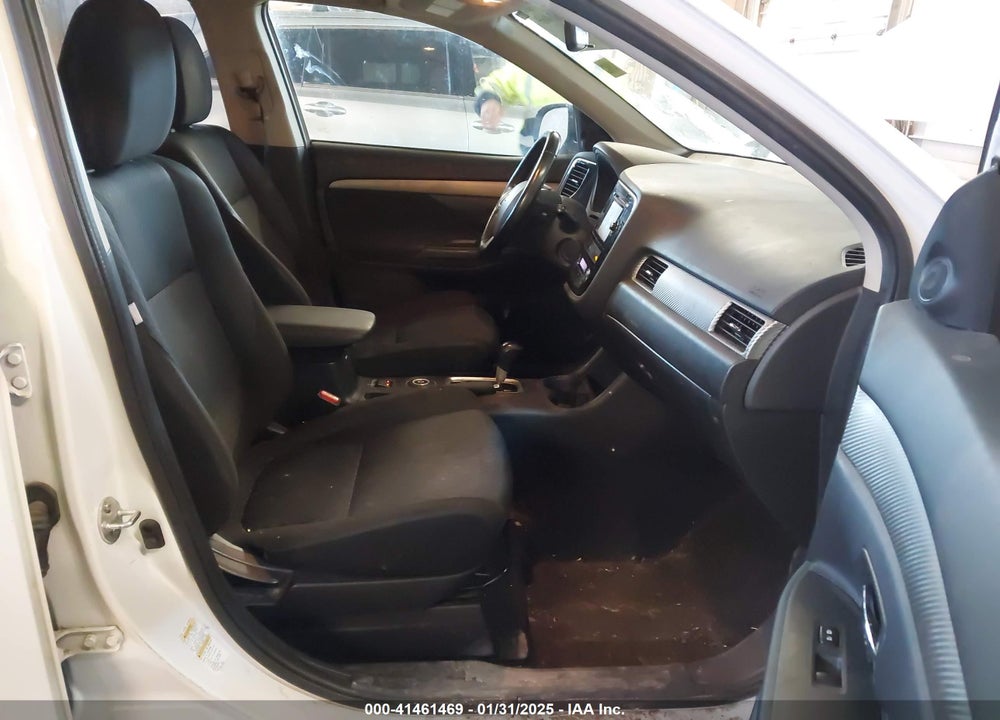 2014 MITSUBISHI OUTLANDER VIN: JA4AZ3A33EZ014539