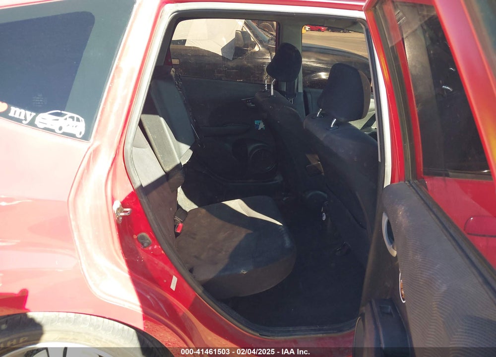 2011 HONDA FIT VIN: JHMGE8H6XBS002478