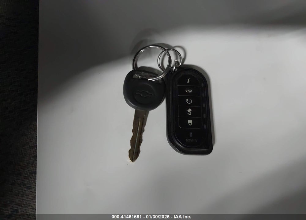 2005 CHEVROLET ASTRO VIN: 1GCDM19X95B124050