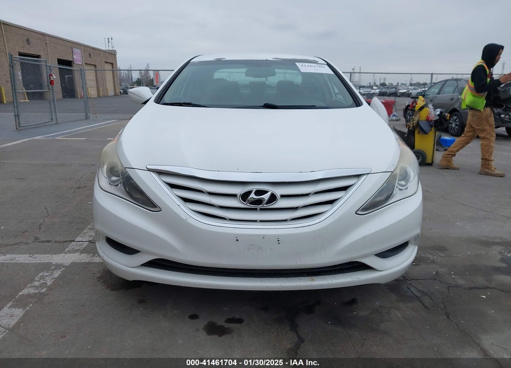 2013 HYUNDAI SONATA VIN: 5NPEB4AC1DH762133