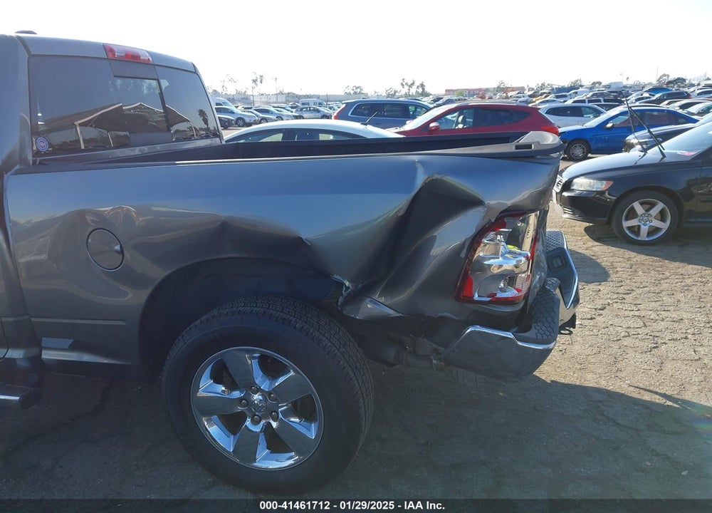 2013 RAM 1500 VIN: 1C6RR6GT1DS694070