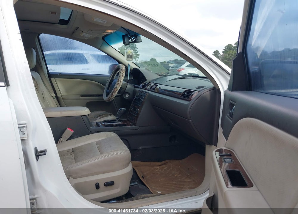 2008 FORD TAURUS VIN: 1FAHP25W58G172184