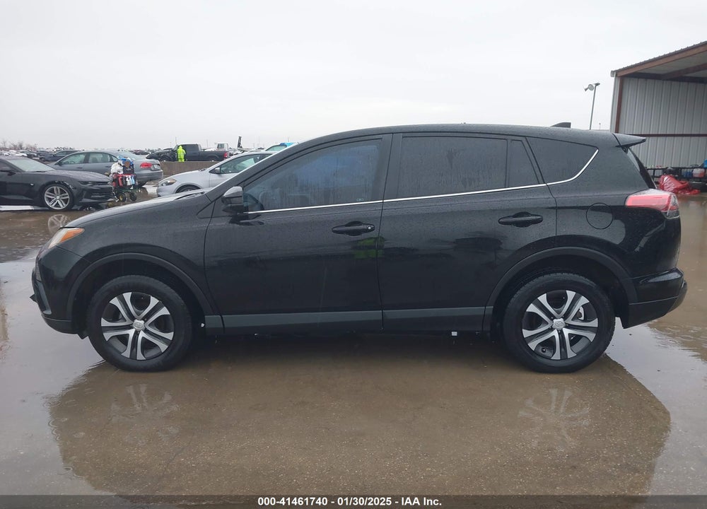 2018 TOYOTA RAV4 LE VIN: 2T3ZFREV7JW454015