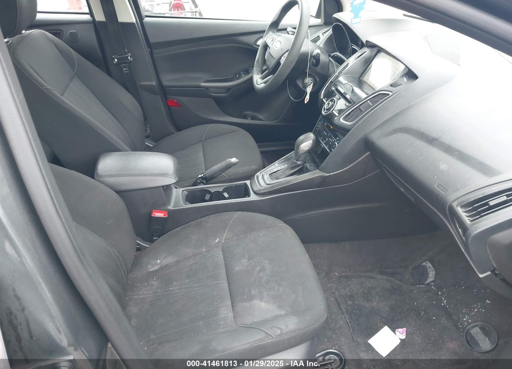 2017 FORD FOCUS VIN: 1FADP3H24HL303223