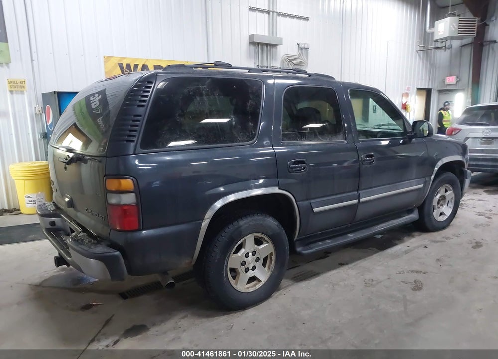 2005 CHEVROLET TAHOE LT VIN: 1GNEK13T05J200462