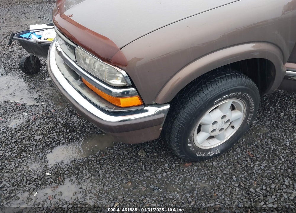 2000 CHEVROLET BLAZER LS VIN: 1GNDT13W1YK162399