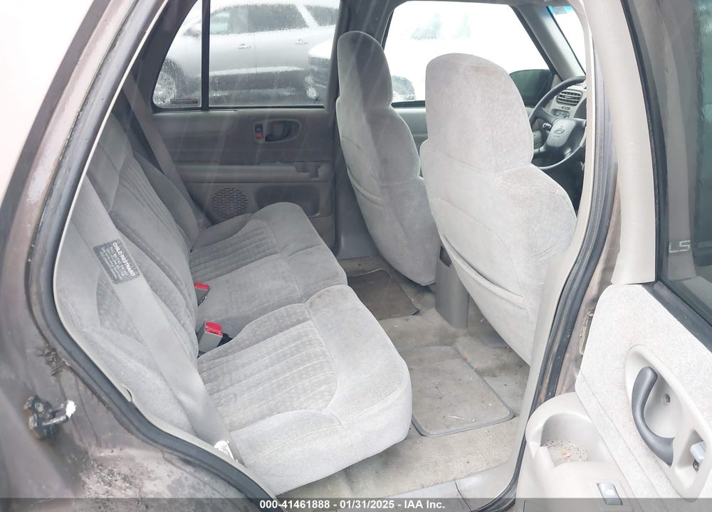 2000 CHEVROLET BLAZER LS VIN: 1GNDT13W1YK162399