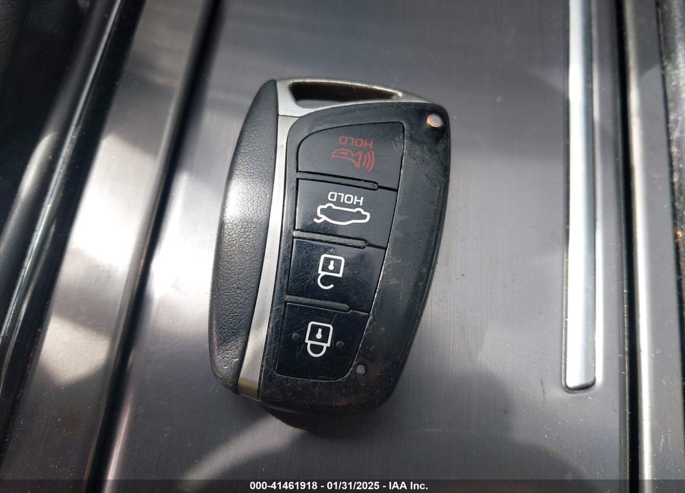 2015 HYUNDAI GENESIS 3.8 VIN: KMHGN4JE5FU061570