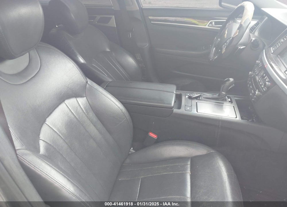 2015 HYUNDAI GENESIS 3.8 VIN: KMHGN4JE5FU061570