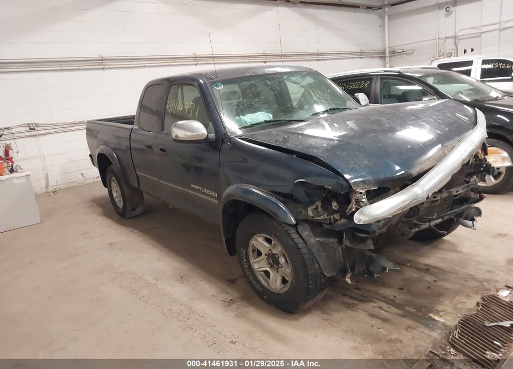 2004 TOYOTA TUNDRA SR5 V8 VIN: 5TBBT44184S445611