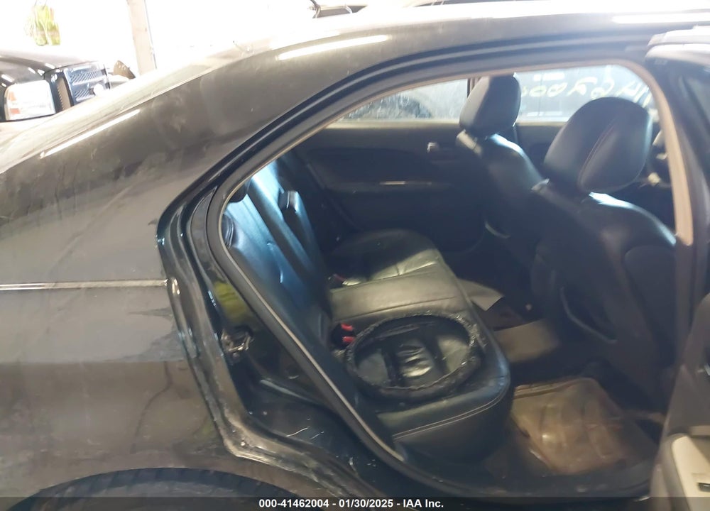 2010 FORD FUSION VIN: 3FAHP0JG5AR260640