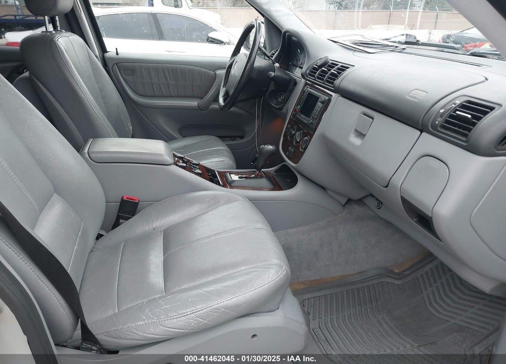 2001 MERCEDES-BENZ ML 320 VIN: 4JGAB54E21A236772