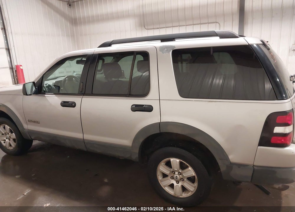 2006 FORD EXPLORER XLT VIN: 1FMEU73856UB59887