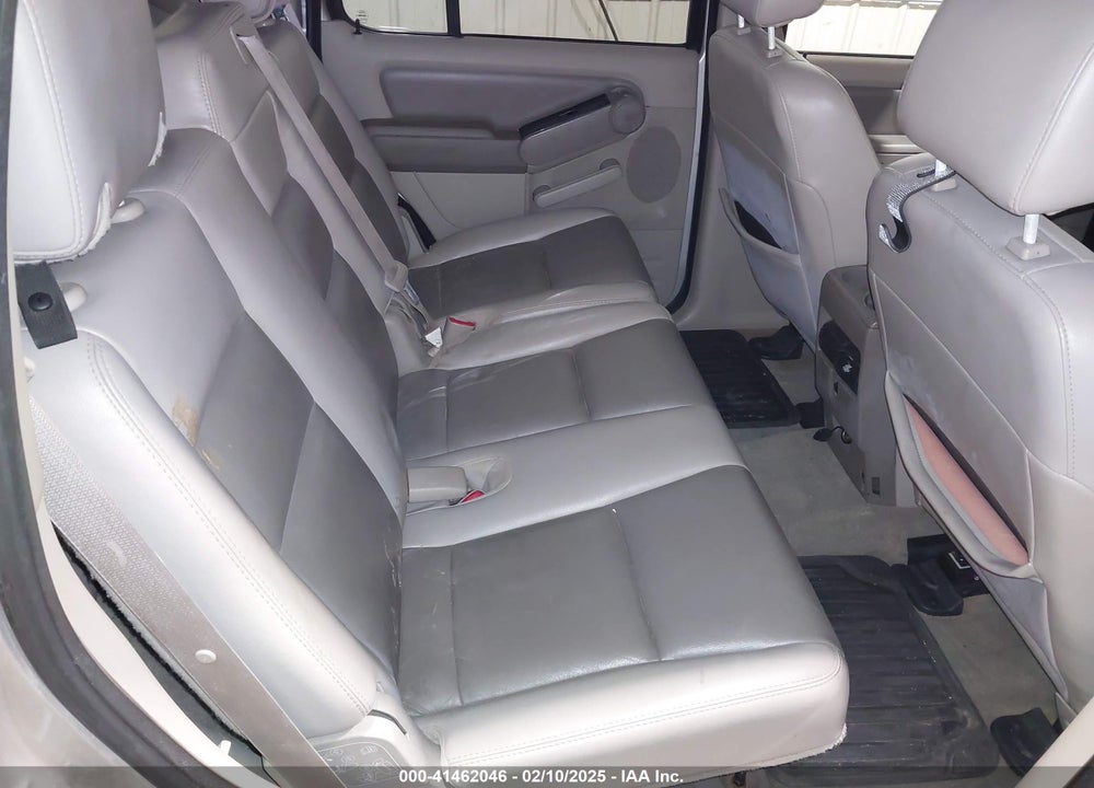 2006 FORD EXPLORER XLT VIN: 1FMEU73856UB59887