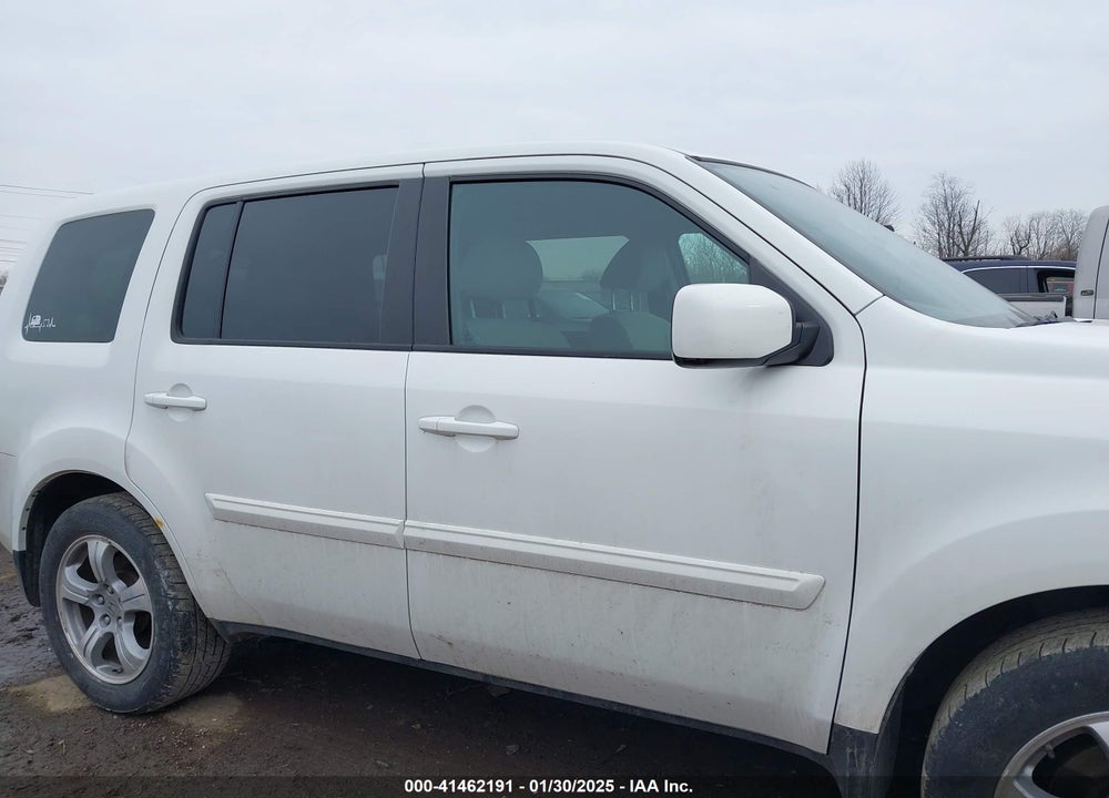 2015 HONDA PILOT EX VIN: 5FNYF4H44FB064732