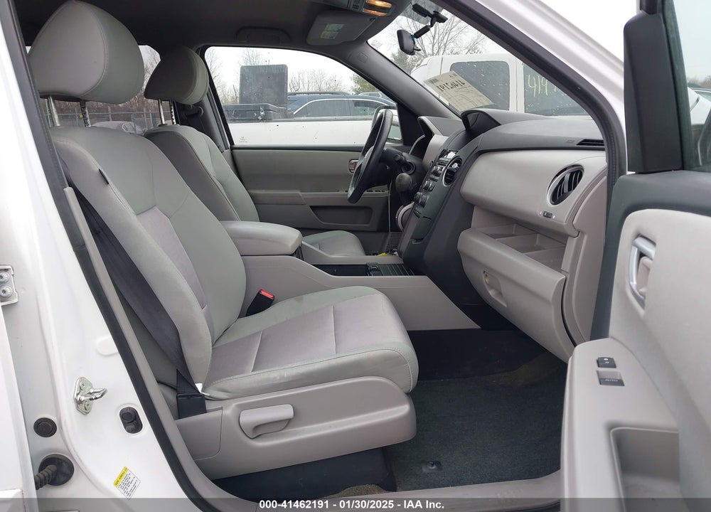 2015 HONDA PILOT EX VIN: 5FNYF4H44FB064732