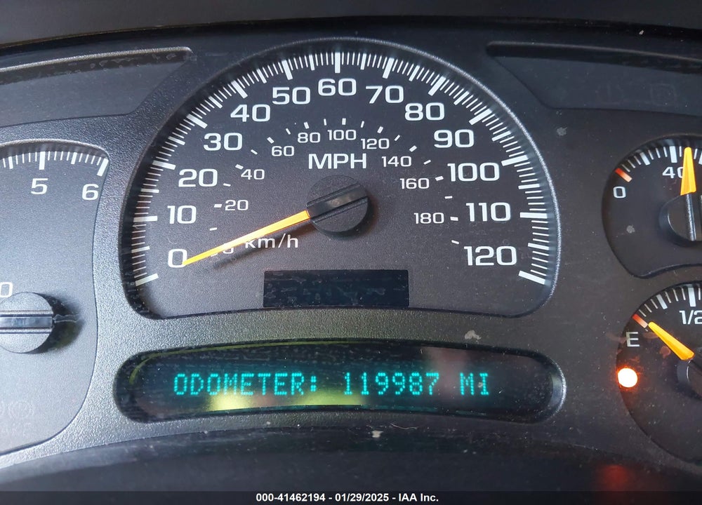 2005 CHEVROLET SILVERADO 2500HD WORK TRUCK VIN: 1GCHC29U55E278107