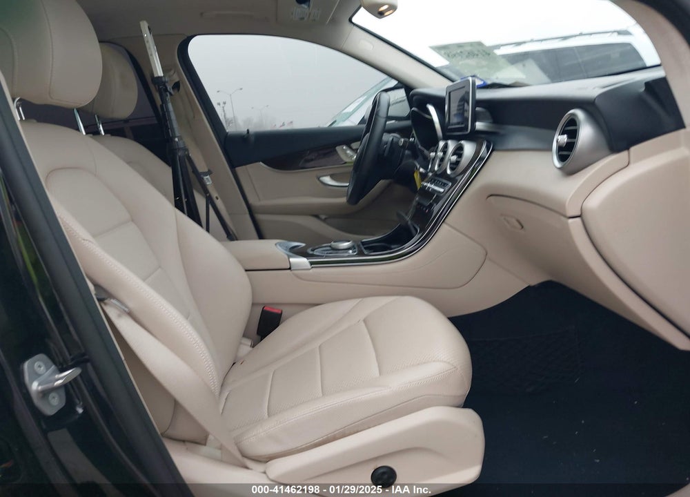 2018 MERCEDES-BENZ GLC 300 VIN: WDC0G4JBXJV087858