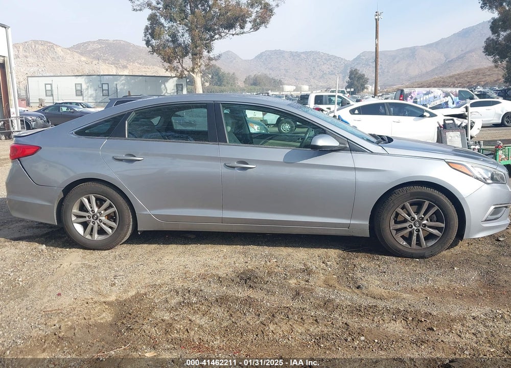 2017 HYUNDAI SONATA VIN: 5NPE24AF5HH522972