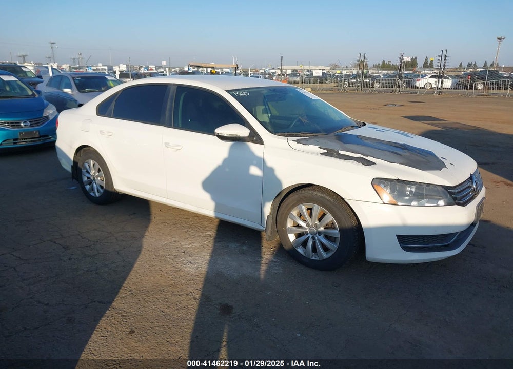 2012 VOLKSWAGEN PASSAT 2.5L S VIN: 1VWAP7A33CC014590