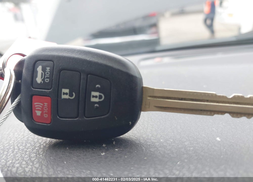 2017 TOYOTA COROLLA VIN: 2T1BURHE7HC753429