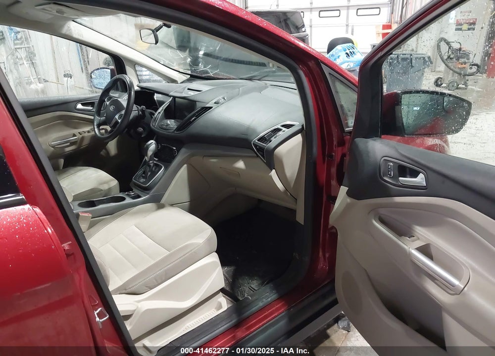 2013 FORD C-MAX VIN: 1FADP5AU3DL532820