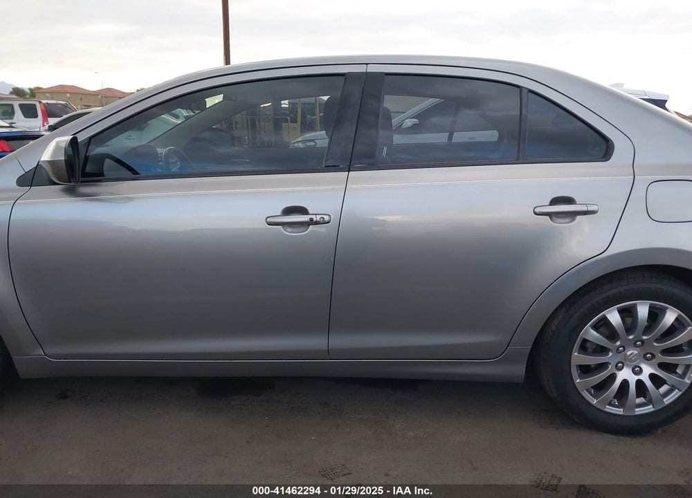 2013 SUZUKI KIZASHI VIN: JS2RE9A34D6100116
