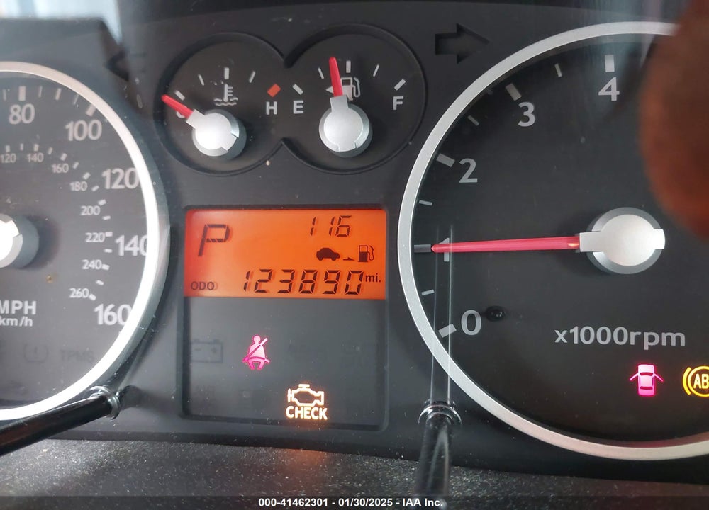 2006 HYUNDAI TIBURON VIN: KMHHN65FX6U205665