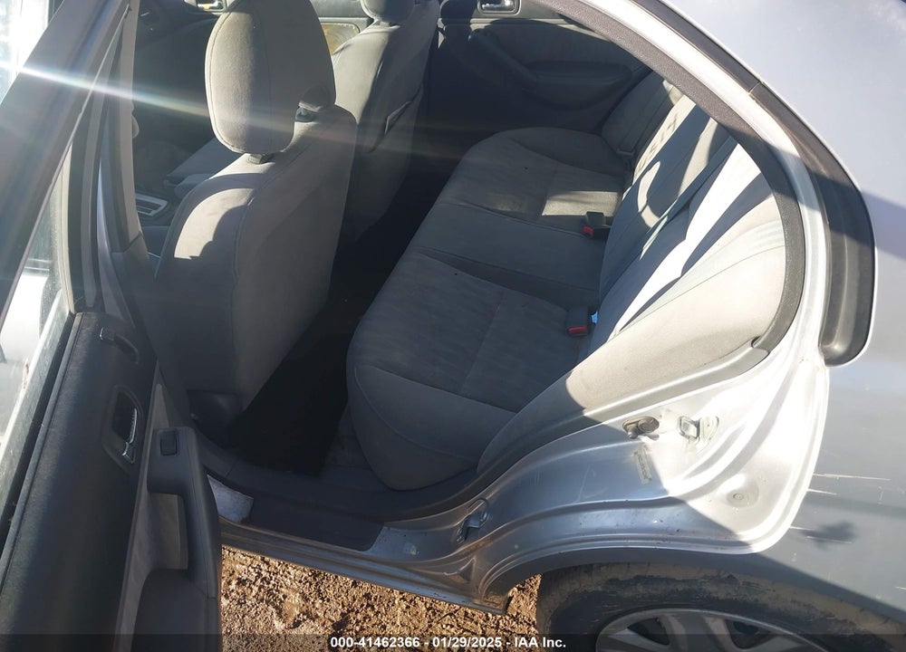 2003 HONDA CIVIC LX VIN: 2HGES16593H582948