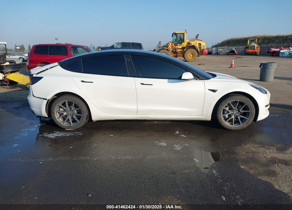 2022 TESLA MODEL 3 VIN: 5YJ3E1EB4NF230843