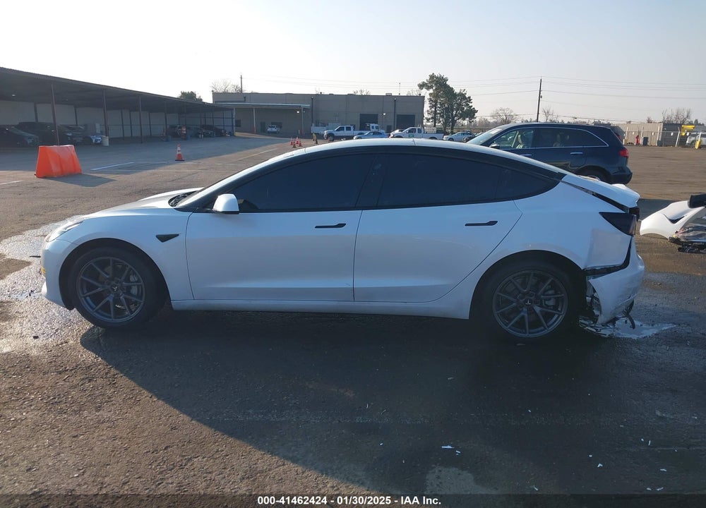 2022 TESLA MODEL 3 VIN: 5YJ3E1EB4NF230843