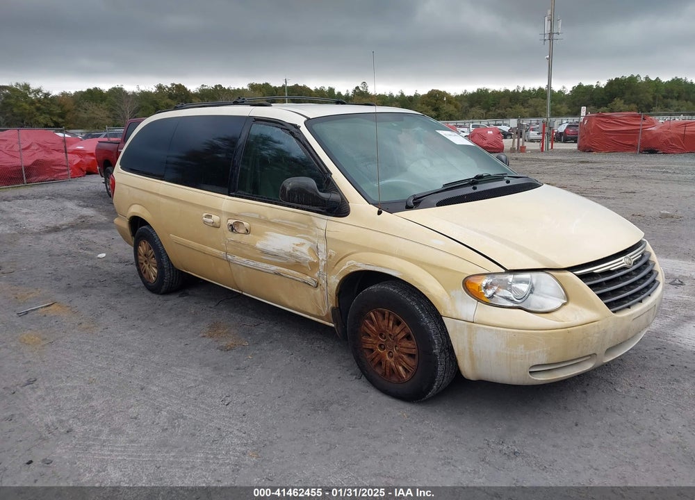 2005 CHRYSLER TOWN & COUNTRY LX VIN: 2C4GP44R05R180152