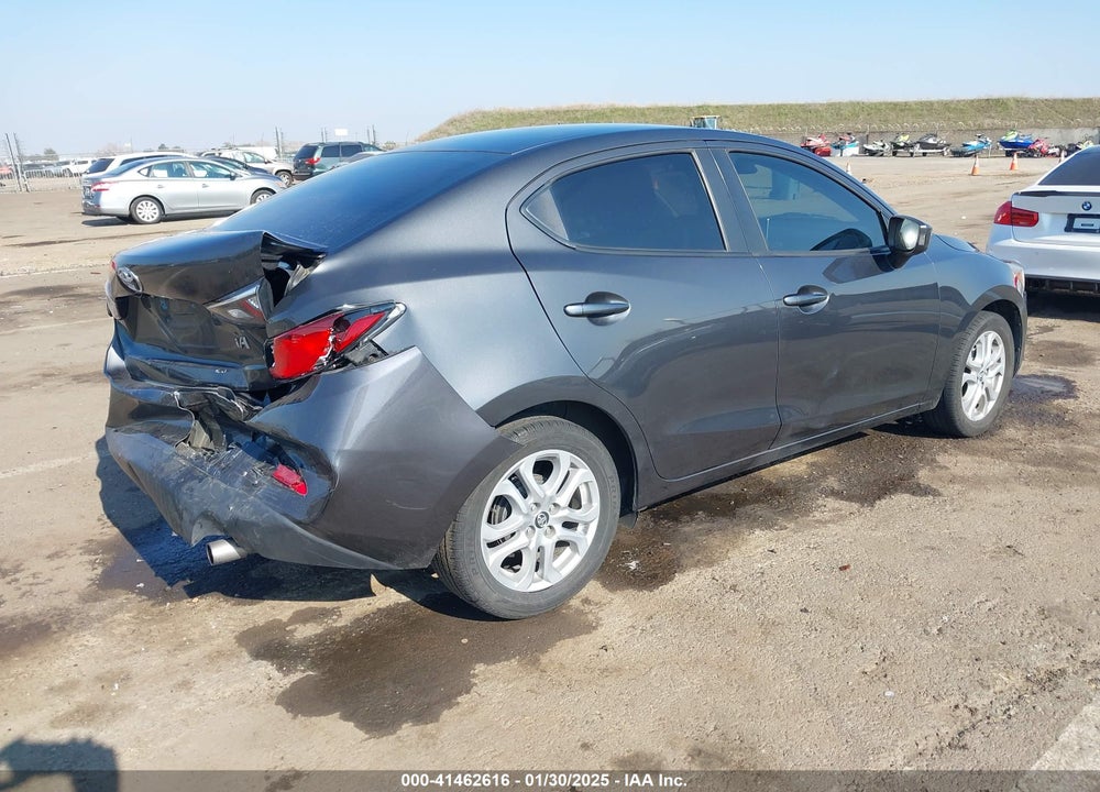 2018 TOYOTA YARIS IA VIN: 3MYDLBYV2JY302063