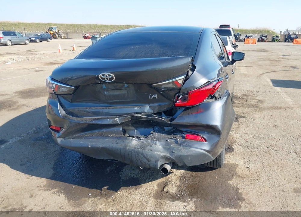 2018 TOYOTA YARIS IA VIN: 3MYDLBYV2JY302063